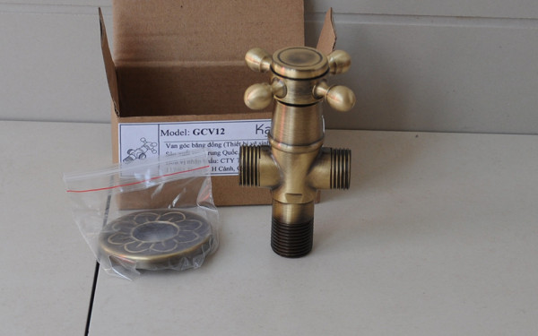 Van góc bằng đồng Kanly GCV12