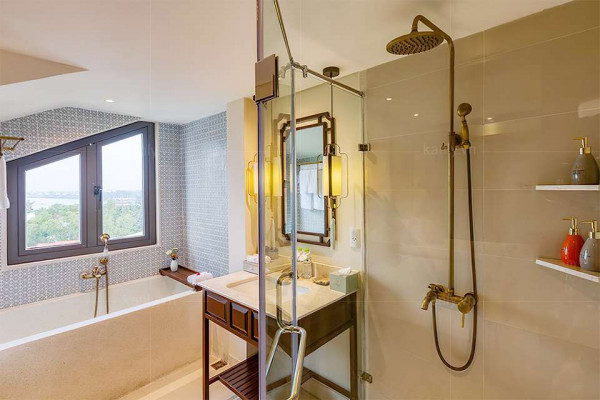 Bộ sen tắm cây đứng nóng lạnh bằng đồng Kanly GCS18