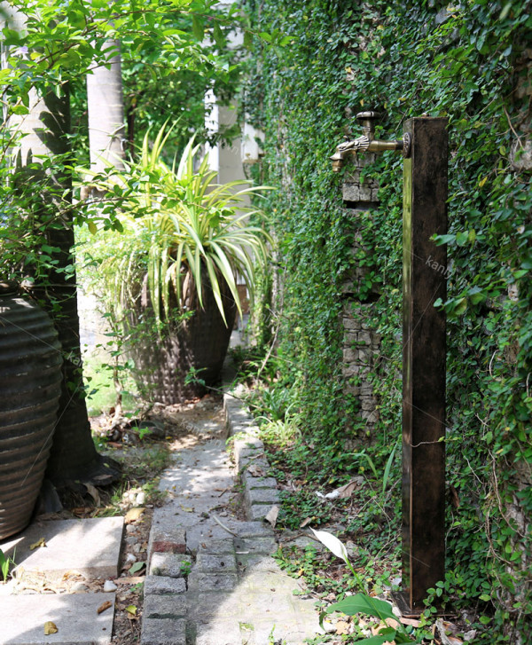 Chân gắn vòi hồ Kanly FT01