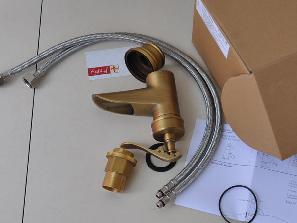 Vòi chậu nóng lạnh bằng đồng Kanly GCV04