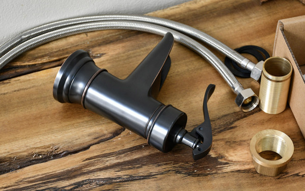 Vòi lavabo nóng lạnh bằng đồng Kanly GCV04B