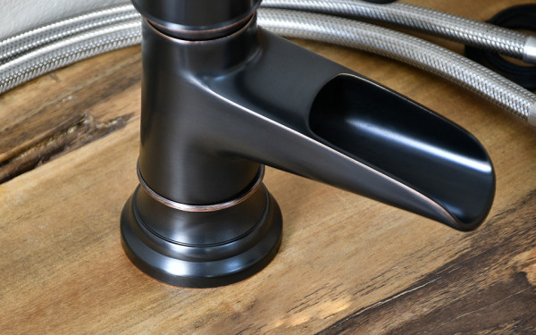 Vòi lavabo nóng lạnh bằng đồng Kanly GCV04B