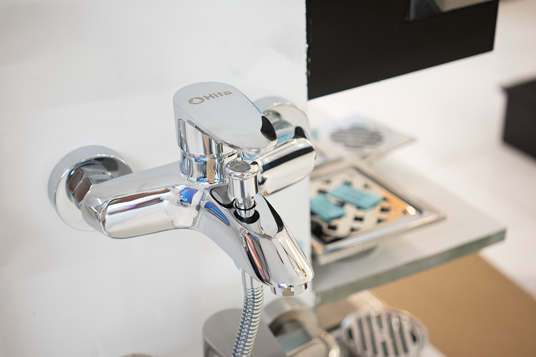 Bộ sen tắm nóng lạnh HBZKS 011