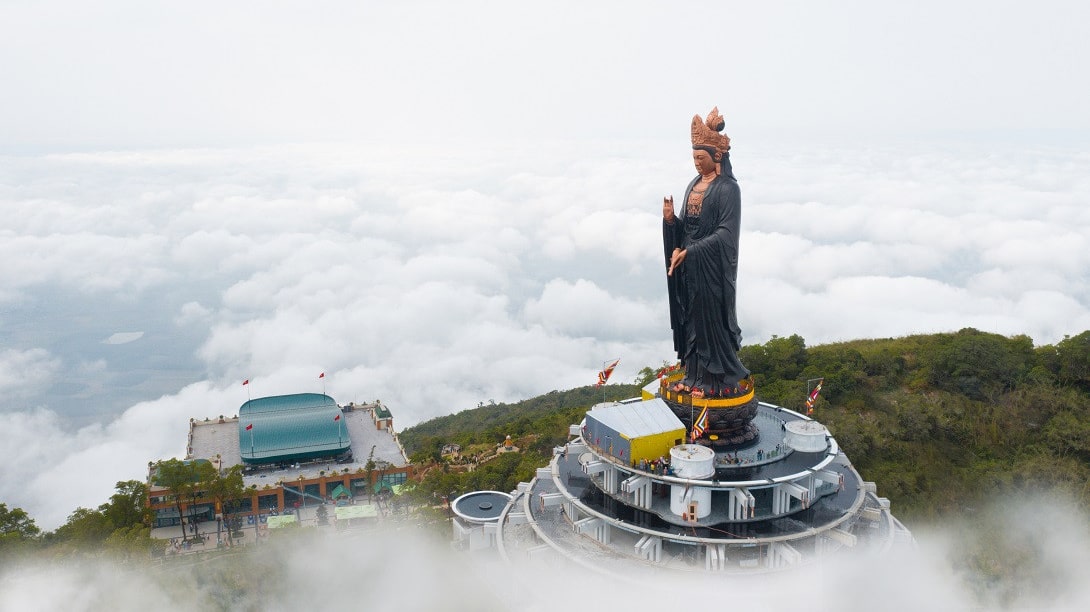 Núi Bà Đen Tây Ninh