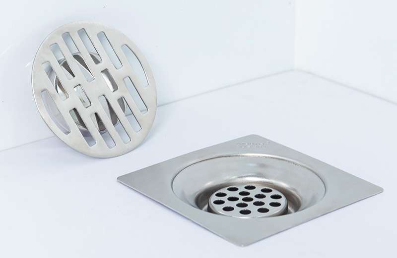 Phễu thoát sàn cần được vệ sinh thường xuyên để đảm bảo sạch sẽ