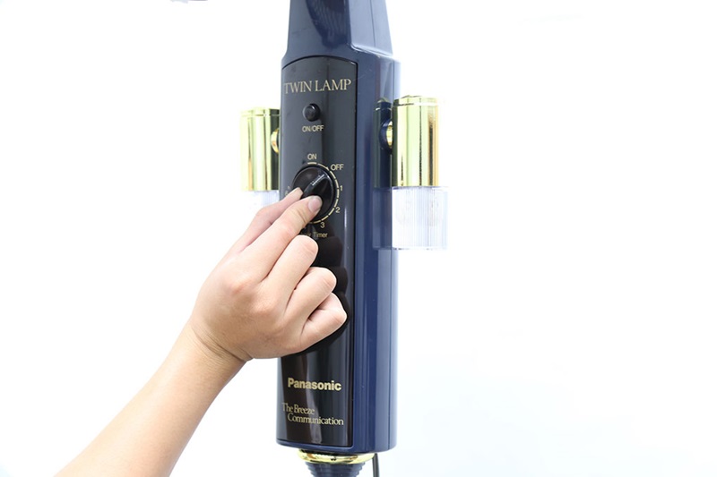 Quạt đứng 3 cánh Panasonic có đèn ngủ F-407WGO chiều cao 134-157 cm