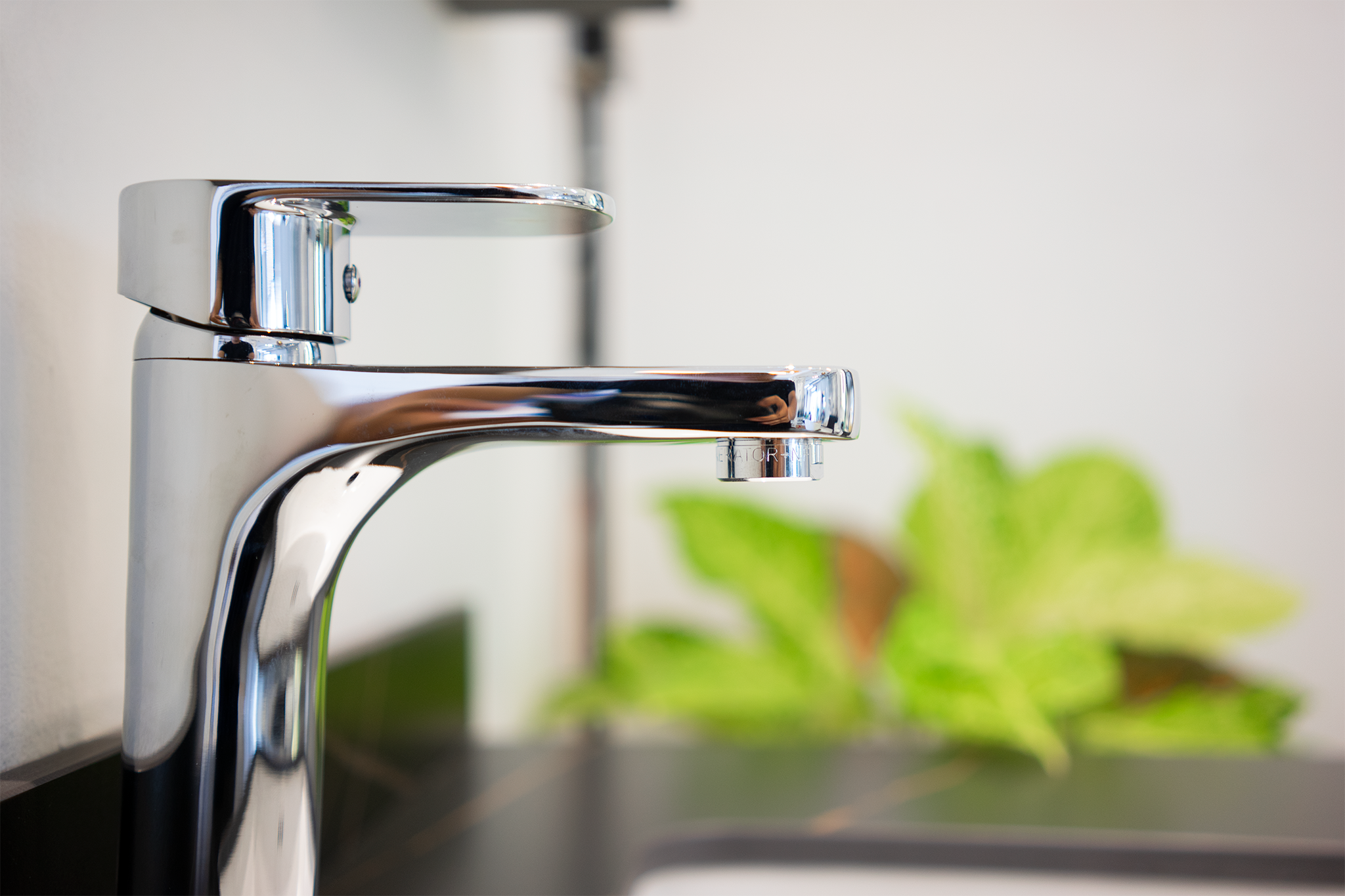 Vòi Chậu Lavabo Nóng Lạnh HITA HAZKL004