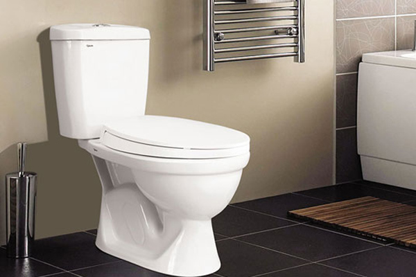 Bồn cầu chất lượng cần có khả năng kháng khuẩn, chống bám bẩn và chống ngả tối đa