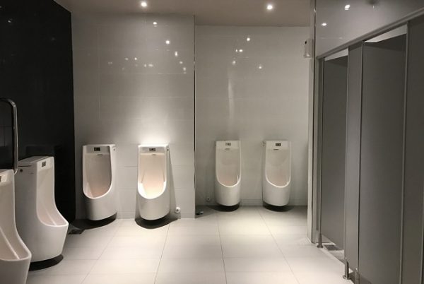 Bao lâu thì nên vệ sinh bồn tiểu?