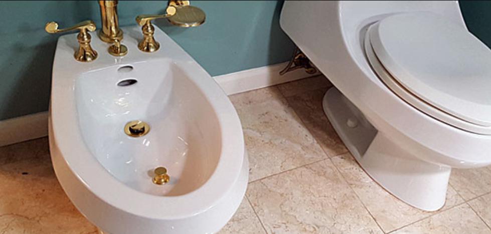 Bồn tiểu nữ là sản phẩm rất tiện dụng và nên có trong nhà vệ sinh