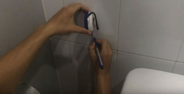 Xác định chính xác vị trí lắp đặt vòi xịt vệ sinh