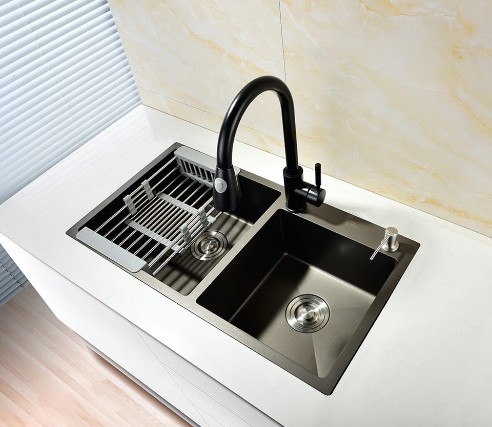 Chậu rửa bát phủ Nano là như thế nào?