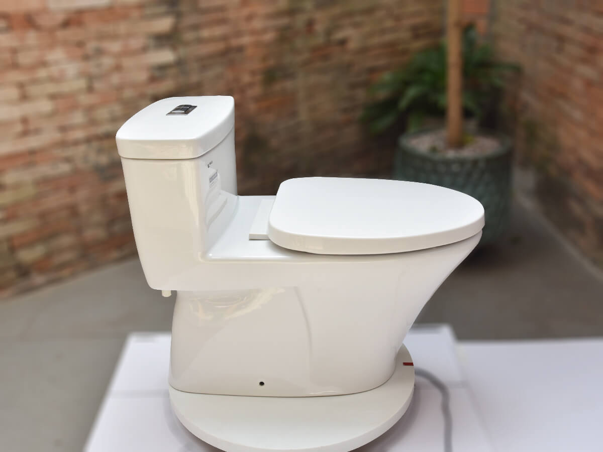 Bồn cầu INAX 1 khối AC-900VRN