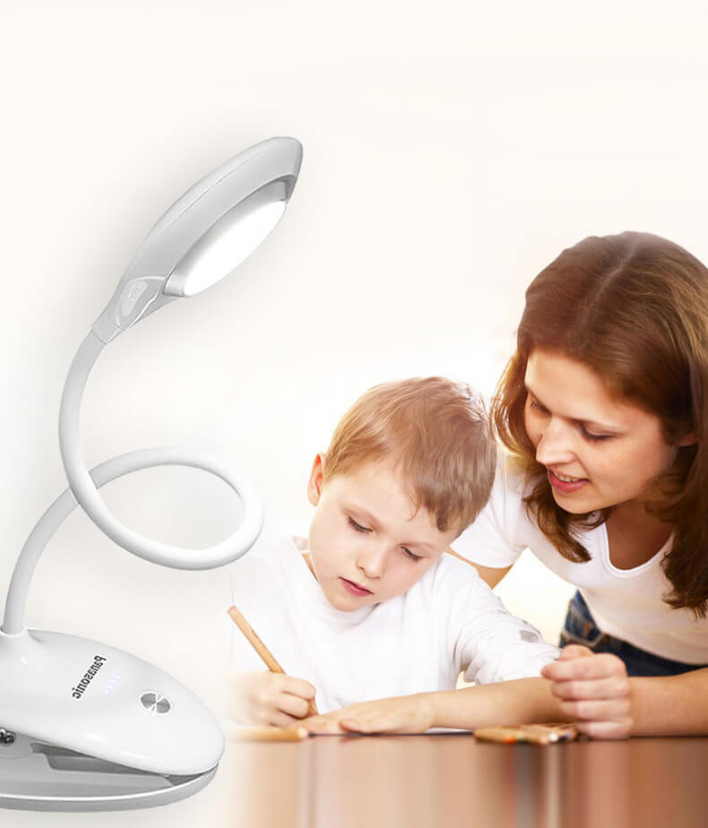 Đèn bàn LED Panasonic HHLT0232E19 cổng sạc USB 5V