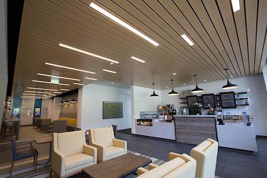 Đèn LED bán nguyệt 18W / 36W Nanoco nhựa trắng viền nhôm