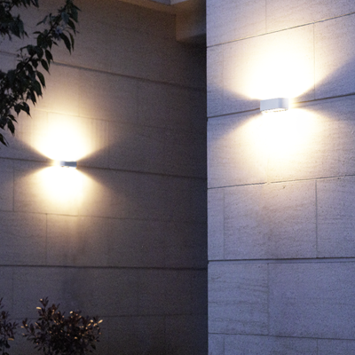 Đèn LED gắn tường ngoài trời Nanoco NBL2721