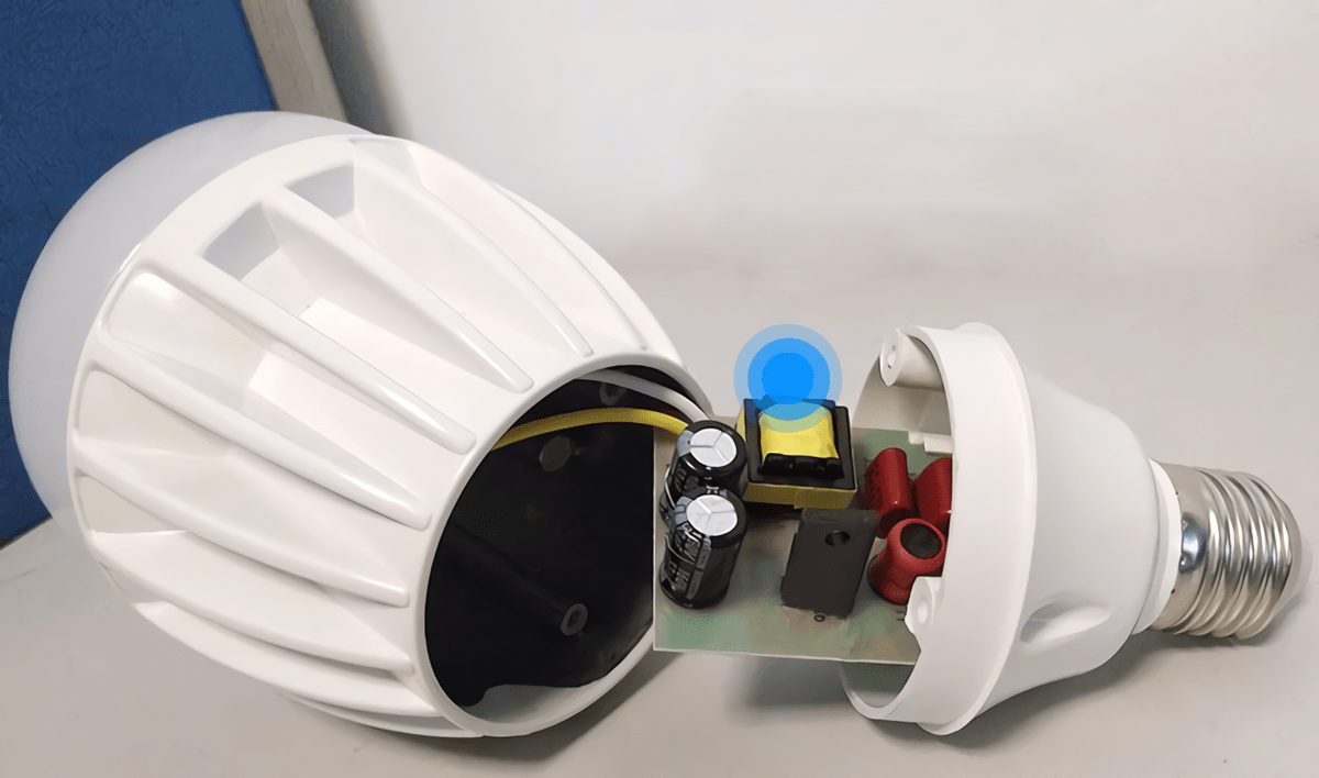 Bộ nguồn driver hỏng hoặc chất lượng kém