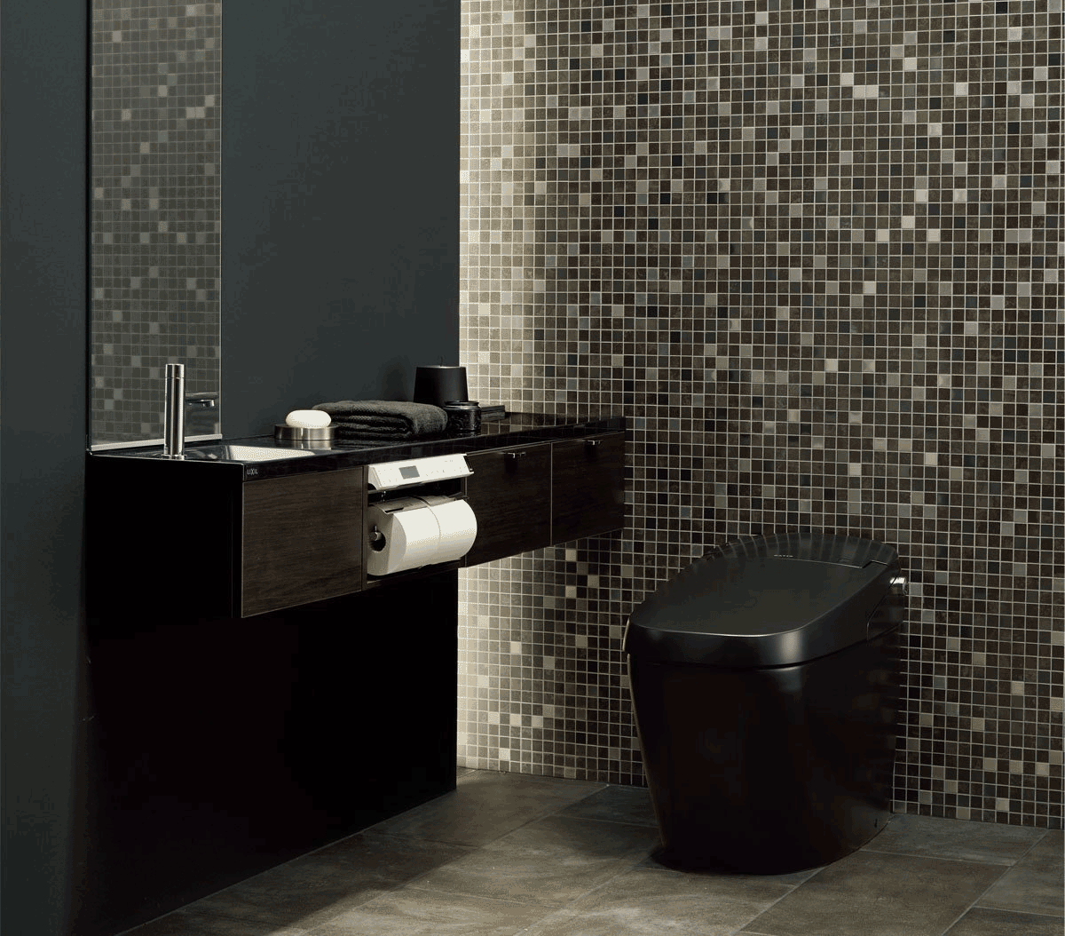 Bàn cầu màu đen INAX Satis G mới lạ hiện đại