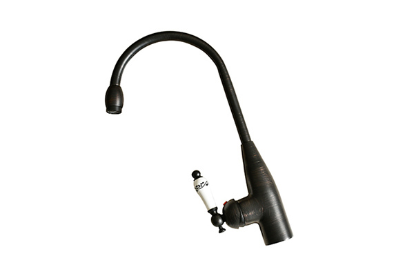 Vòi rửa bát nóng lạnh bằng đồng Kanly GCC01B