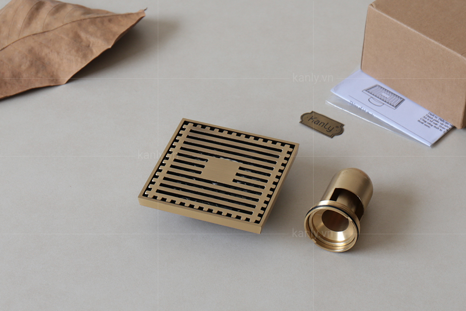 Phễu thoát sàn bằng đồng 10x10cm Kanly GCP11