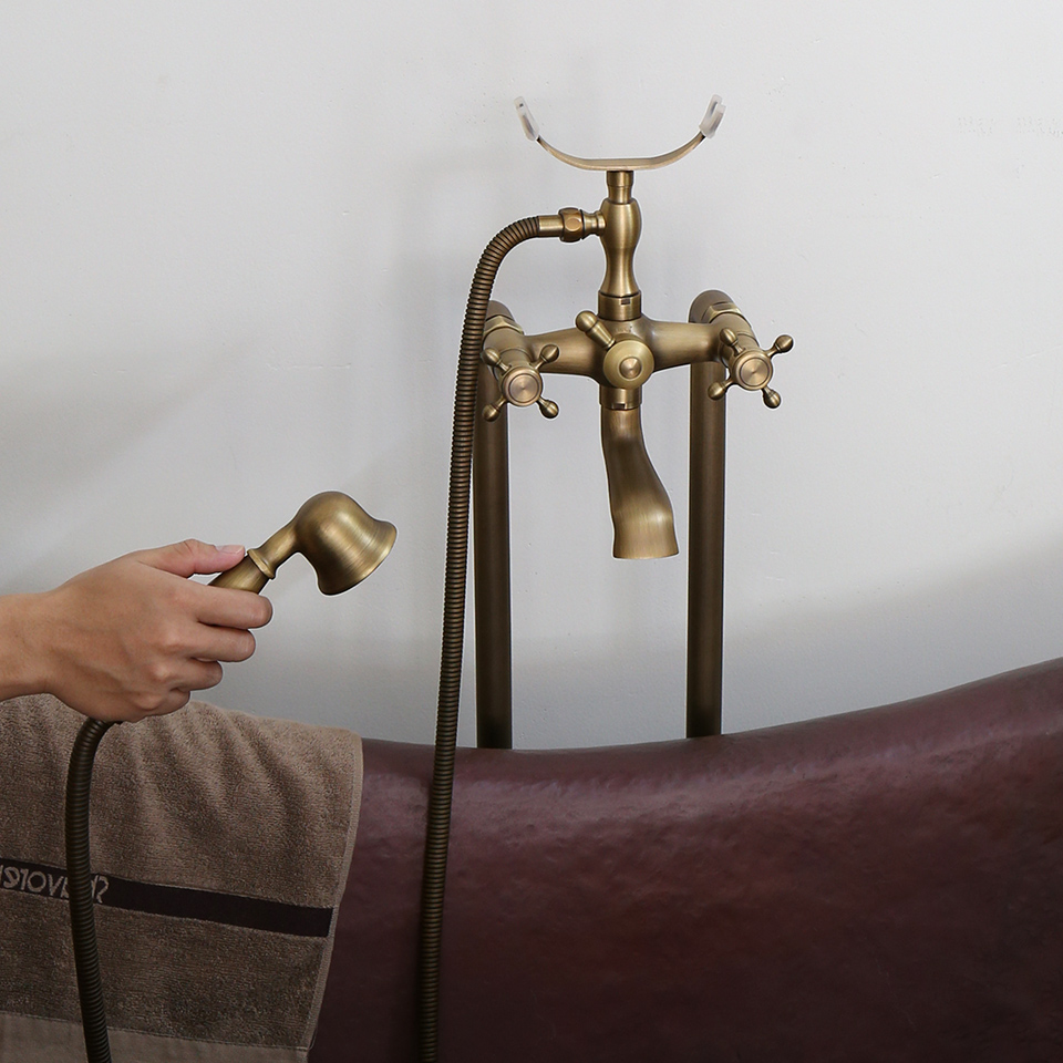 Bộ sen tắm đặt sàn nóng lạnh bằng đồng GCS09