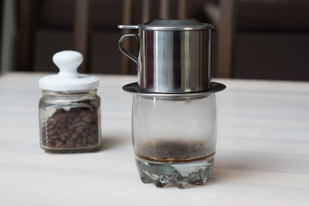 Pha cà phê phin ngon trong tích tắc không cần đun nước