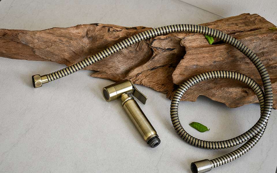 Vòi xịt vệ sinh bằng đồng Kanly GCK22N