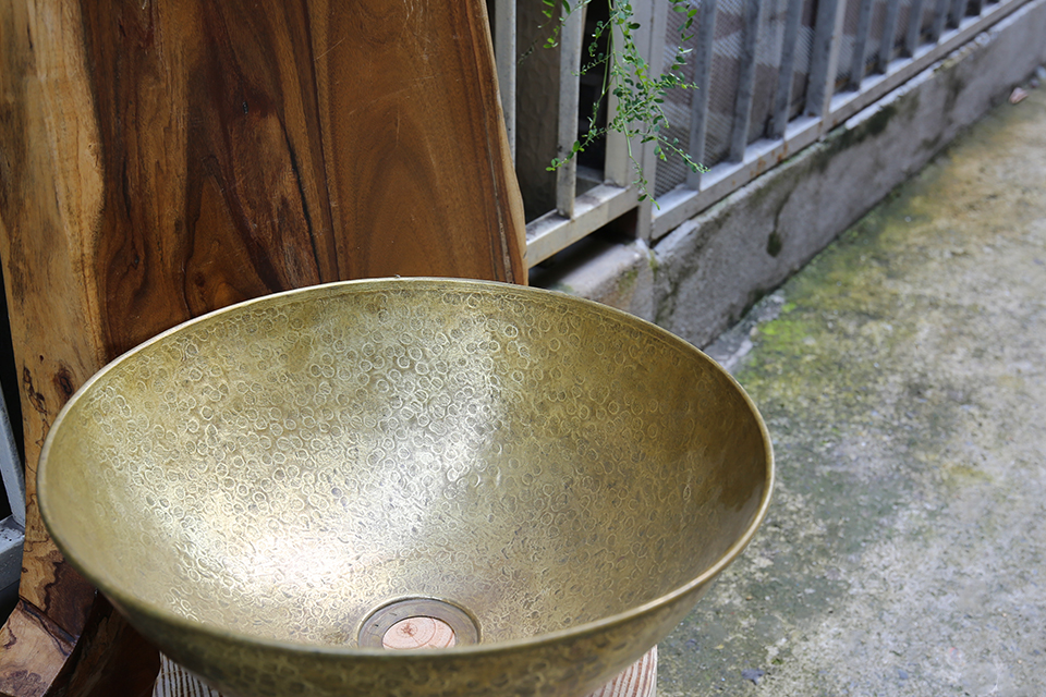 Chậu lavabo đặt bàn Kanly bằng đồng RSC202V