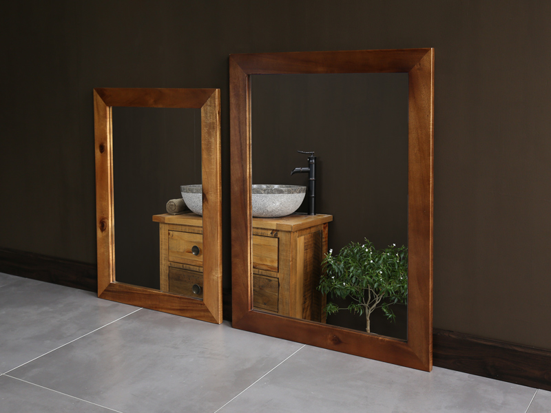 Gương soi khung gỗ tự nhiên 50x70cm Kanly PK21.01