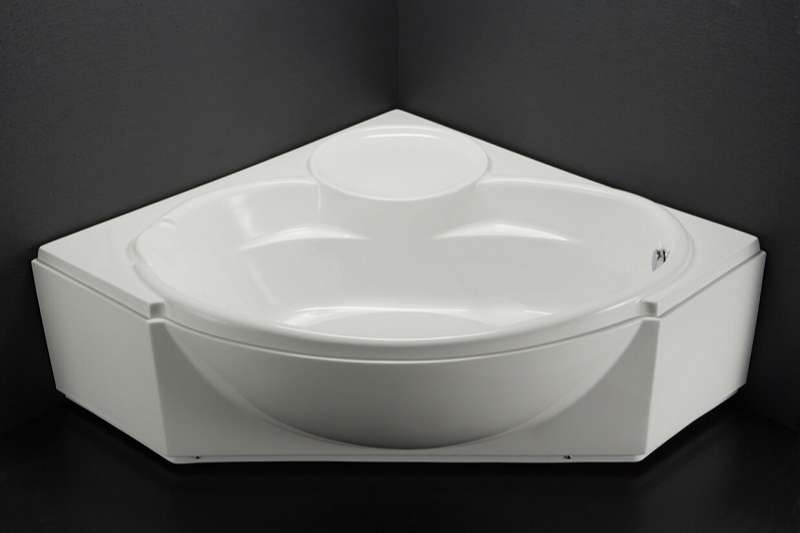 Caesar có rất nhiều mẫu bồn tắm góc kích thước từ nhỏ đến lớn, mẫu mã đa dạng để bạn lựa chọn