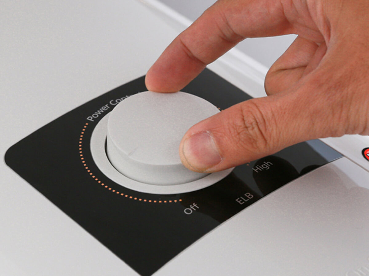 Máy nước nóng trực tiếp Panasonic 4.5kW DH-4NP1VW