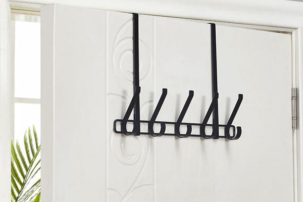 M&oacute;c quần &aacute;o treo cửa l&agrave; c&ocirc;ng cụ hỗ trợ treo m&oacute;c quần &aacute;o, gi&uacute;p kh&ocirc;ng gian ph&ograve;ng trở n&ecirc;n gọn g&agrave;ng, ngăn nắp