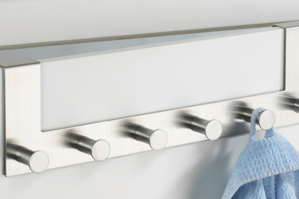 M&oacute;c quần &aacute;o Inox treo cửa l&agrave; loại m&oacute;c treo được sử dụng phổ biến nhất trong c&aacute;c hộ gia đ&igrave;nh hiện nay bởi những đặc t&iacute;nh ưu việt của n&oacute;