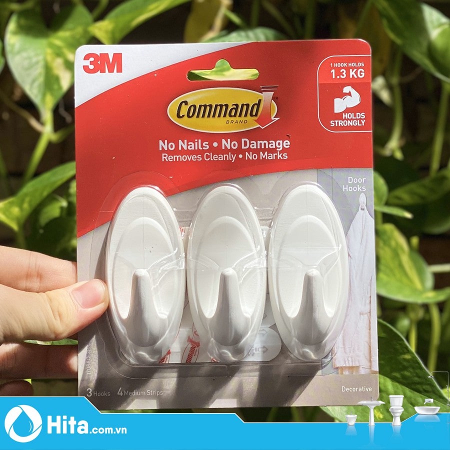 Móc treo quần áo dán tường phòng tắm Command 3M