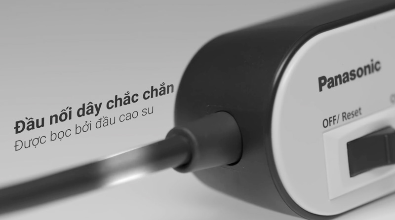 ổ điện cắm dây Panasonic đó là đầu dây điện được bọc nhựa siêu dày