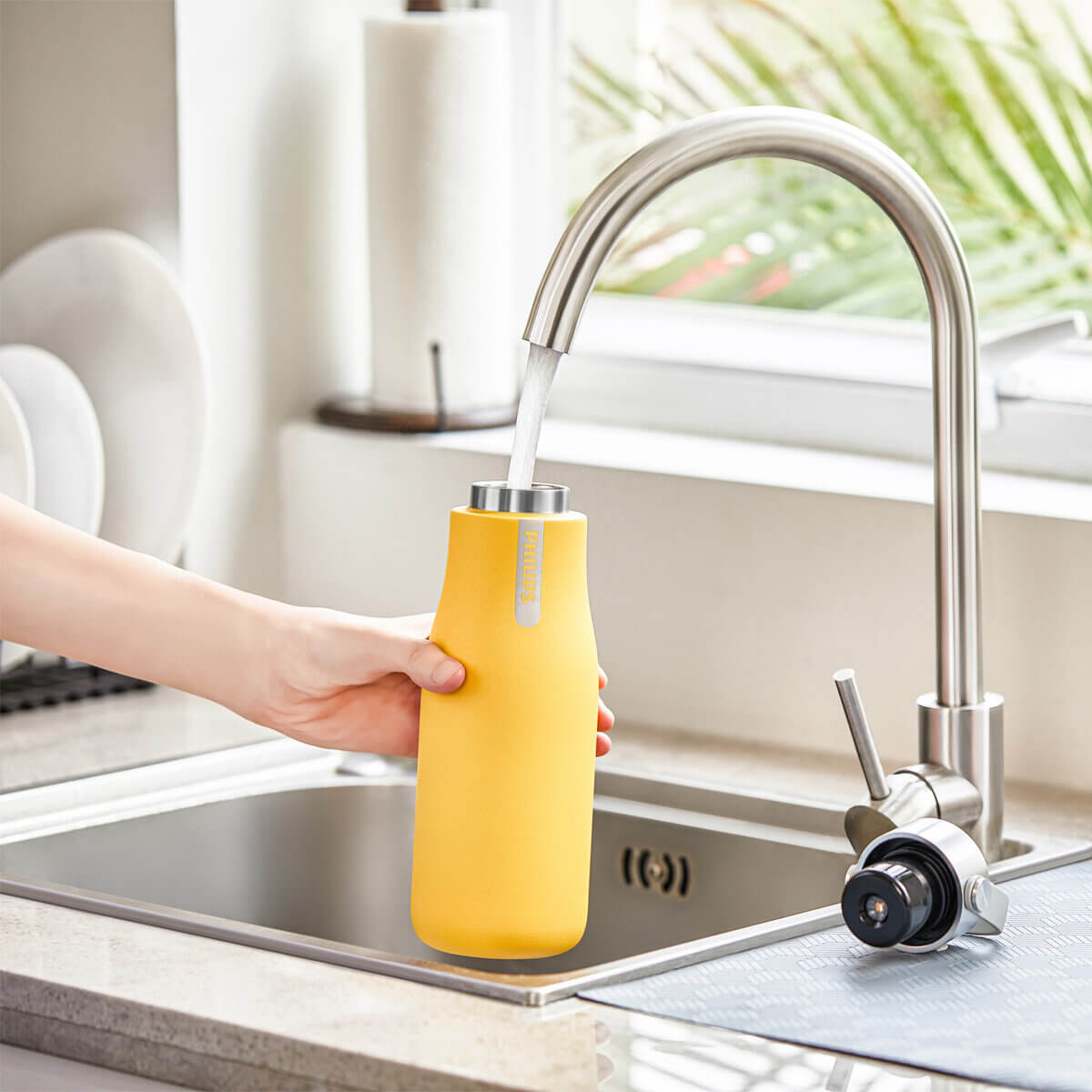 Bình giữ nhiệt diệt khuẩn UV Smart Philips AWP2788