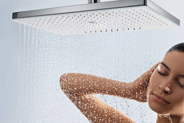 Hình 4: Sen tắm âm tường Caesar thực sự là lựa chọn tuyệt vời giúp bạn bảo vệ sức khỏe của những người thân yêu