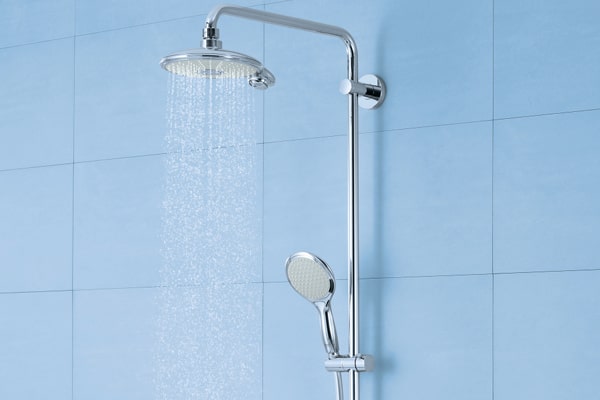 Hình 1: Sen tắm cây Viglacera luôn được đảm bảo về chất lượng