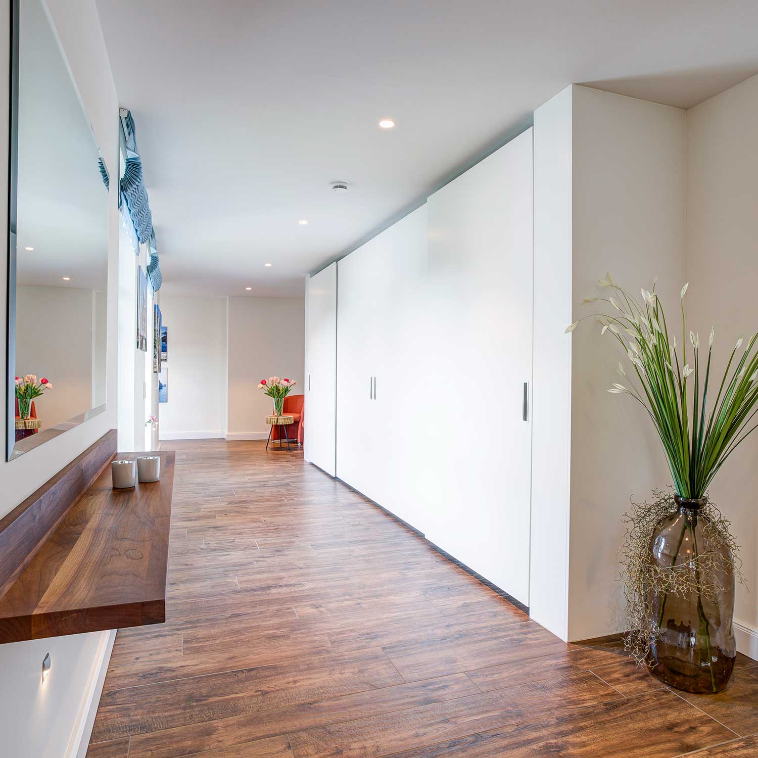 đèn LED âm trần