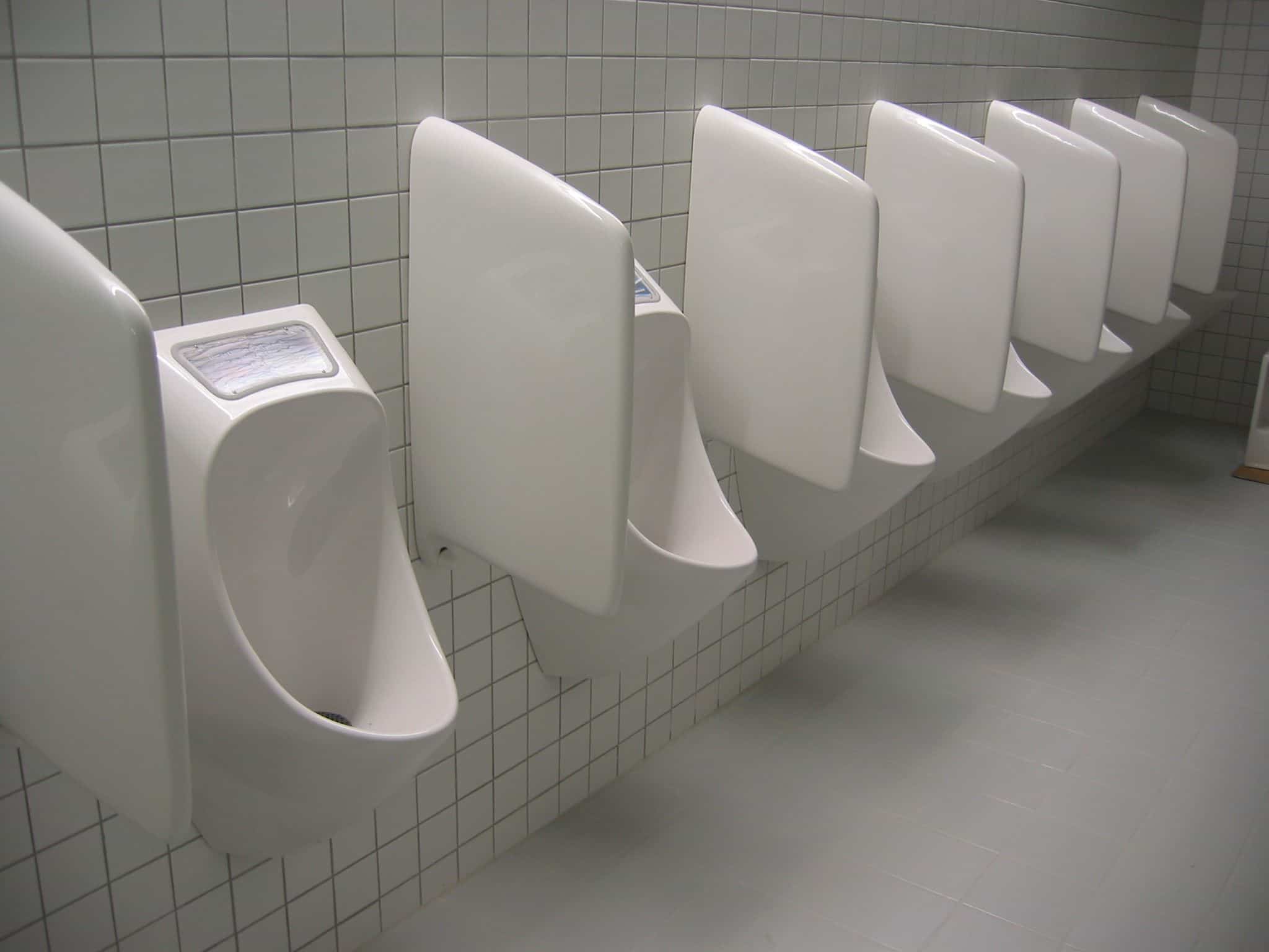 Bồn tiểu nam treo tường