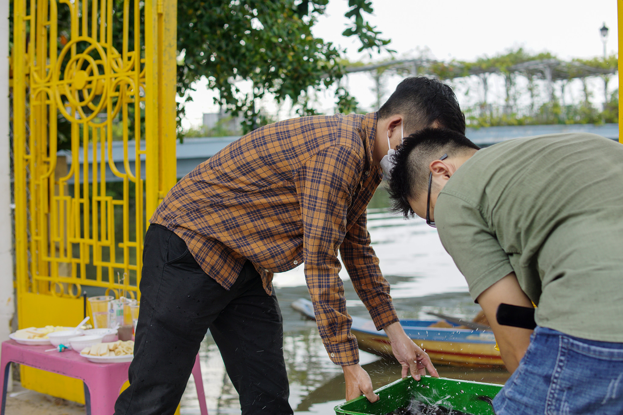 HITA thả cá phóng sanh